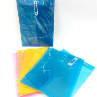 12 תיקיית פלסטיק צבעוני עם קשירה