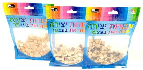 100 אבני פסיפס צבעוני בהיר